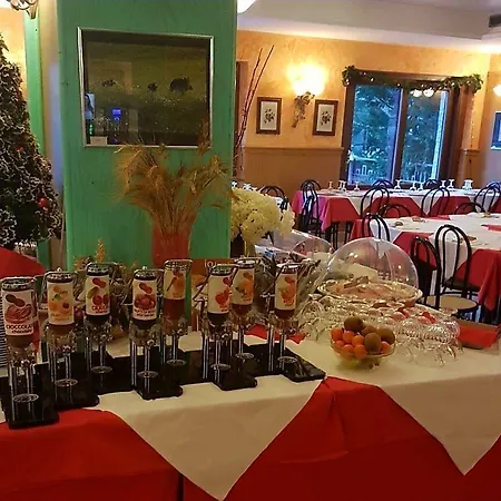 Alba Sporting 酒店 罗卡迪梅佐