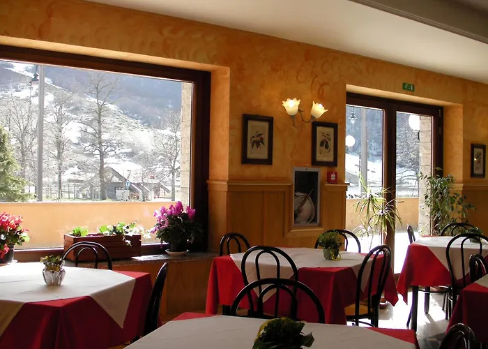 Отель Alba Sporting