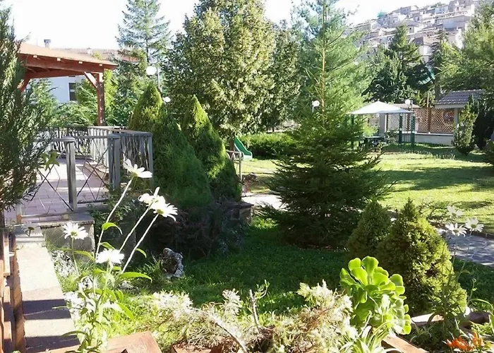 Отель Alba Sporting Рокка-ди-Меццо