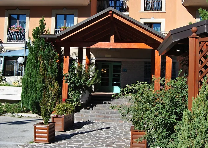 Отель Alba Sporting 3*